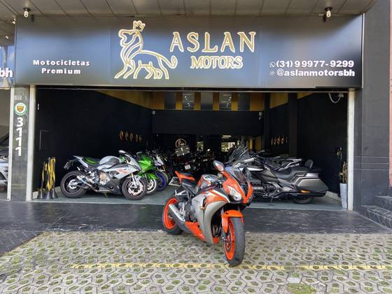 HONDA CBR 1000RR FIREBLADE 